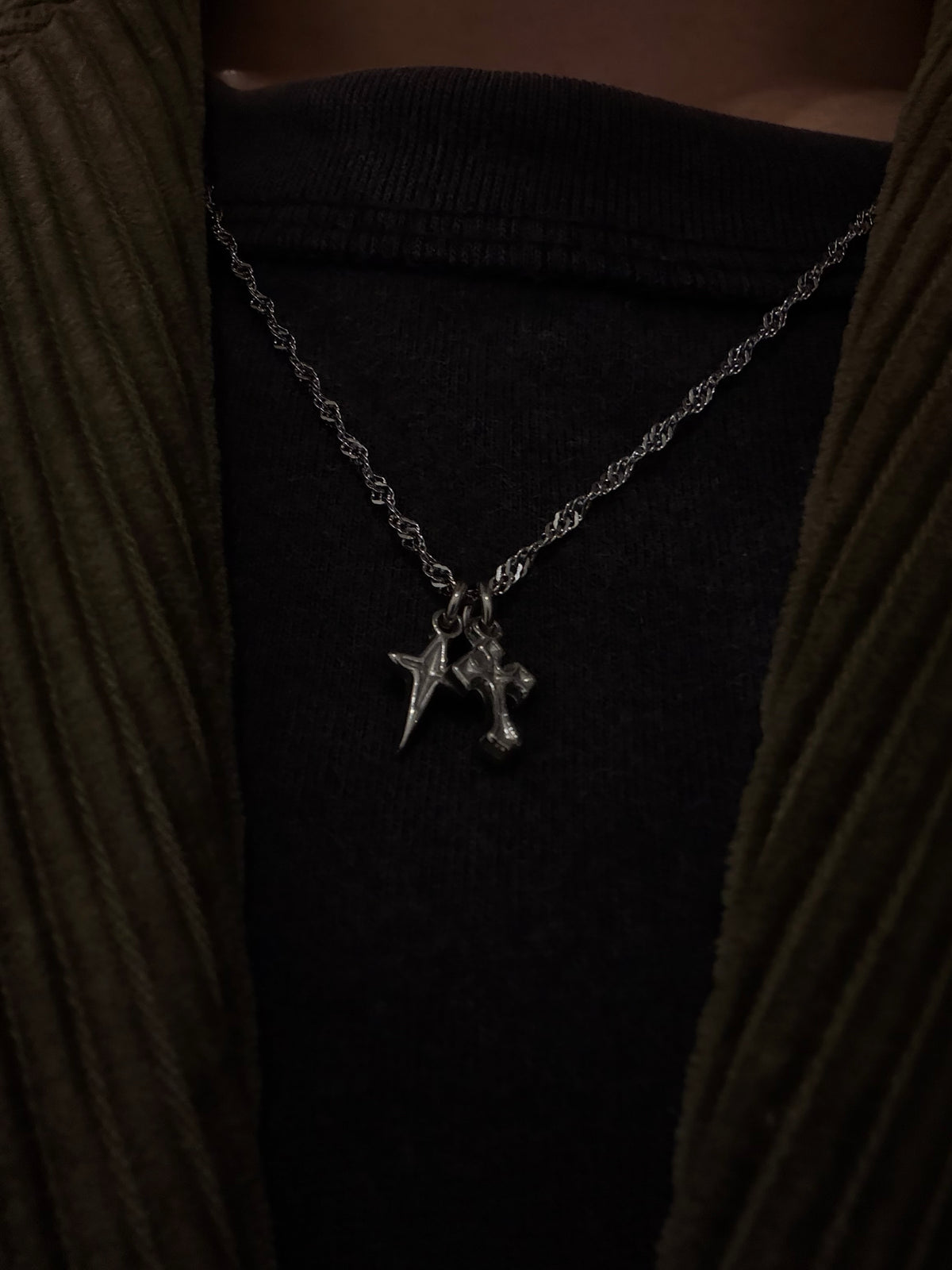 VELA TWIN CHARM