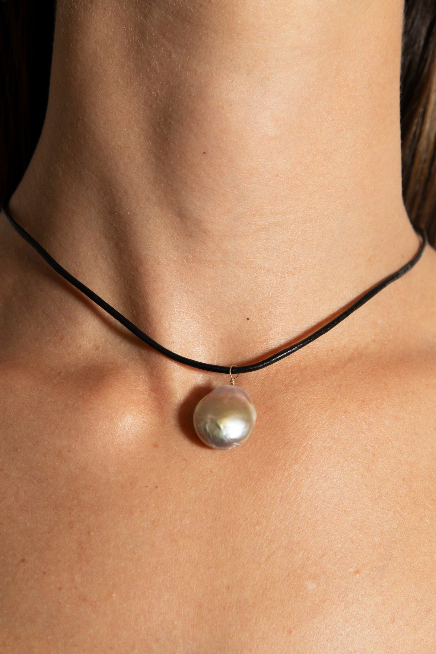 Marrakech Rose Pearl Leather Choker