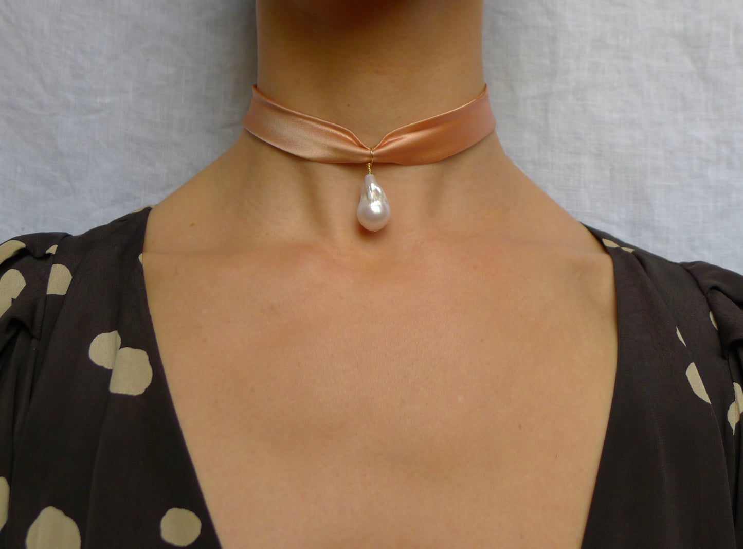 L'Opera Satin Pearl Choker